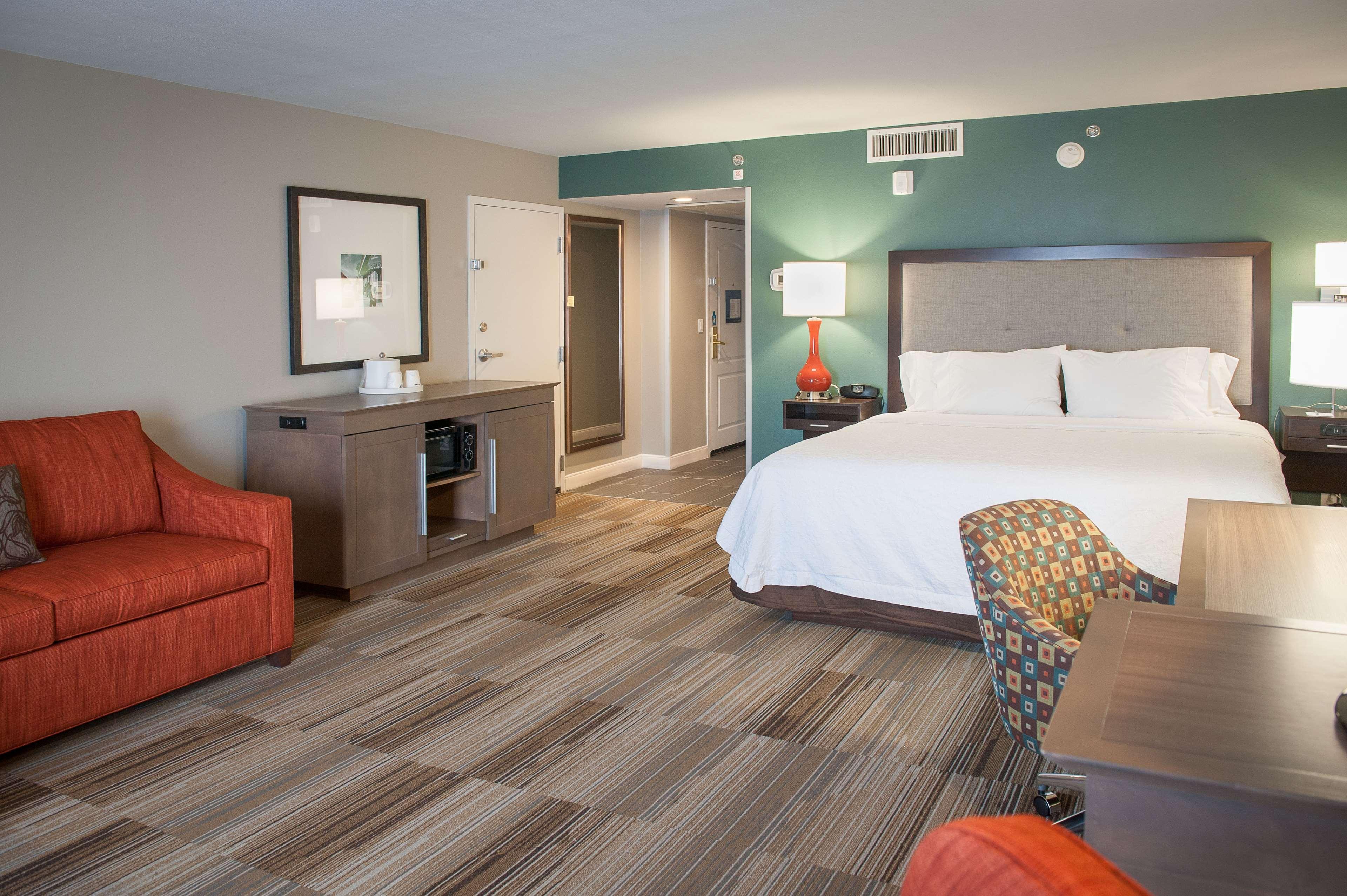 Hampton Inn New Orleans/St.Charles Ave Eksteriør billede