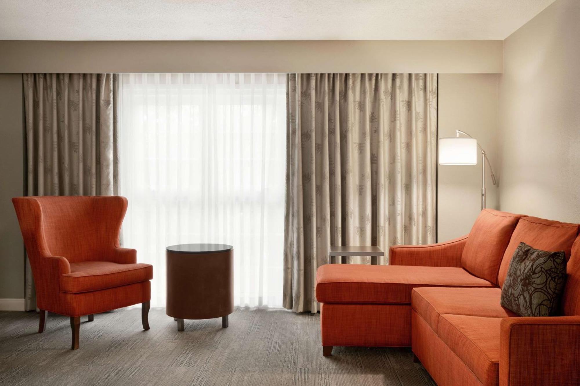 Hampton Inn New Orleans/St.Charles Ave Eksteriør billede