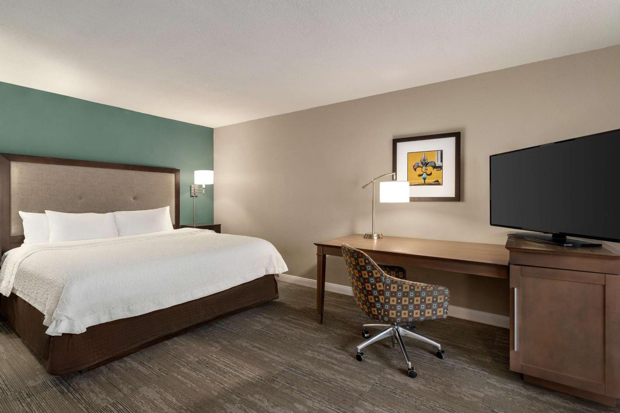 Hampton Inn New Orleans/St.Charles Ave Eksteriør billede